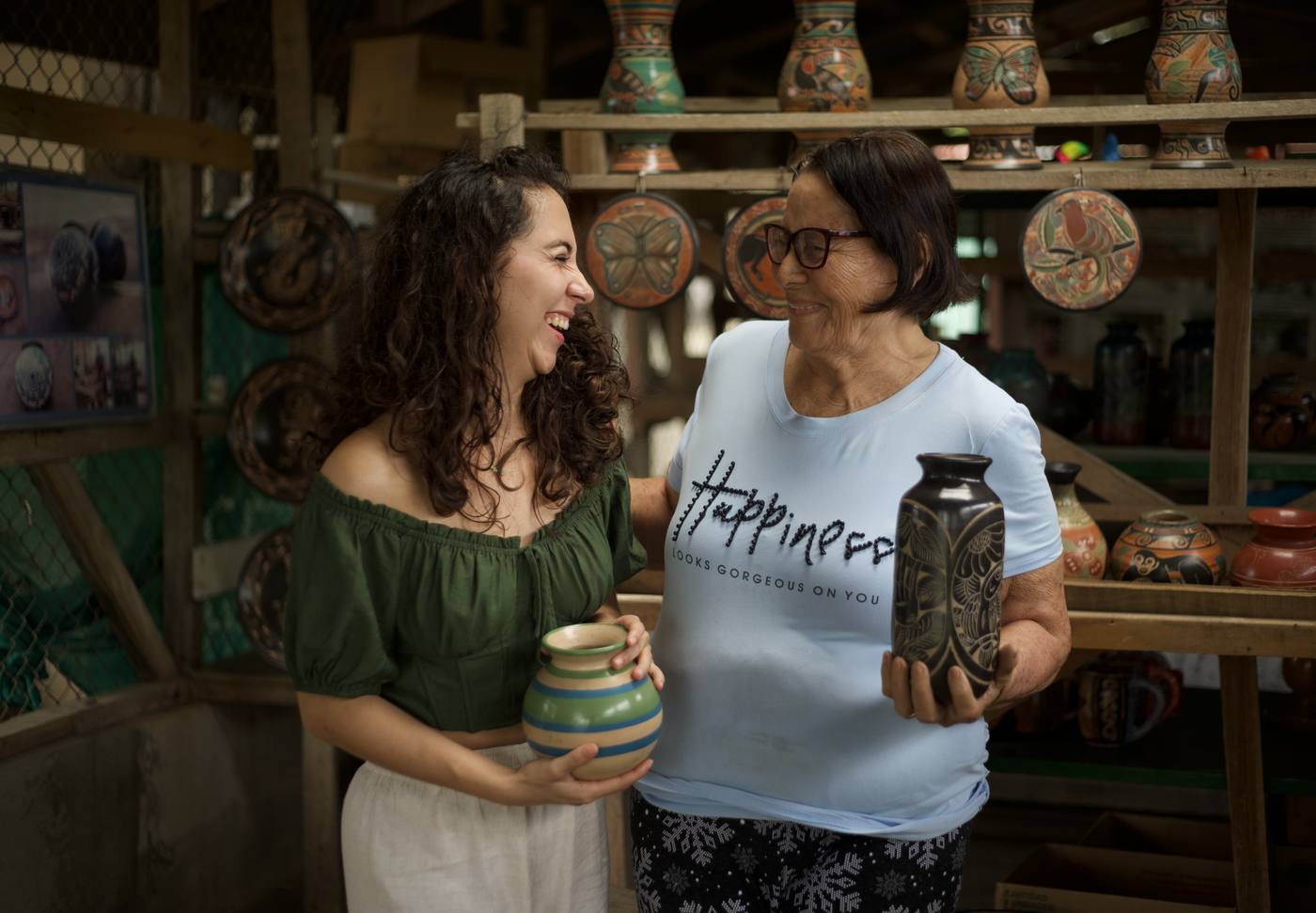 Stephanie Molina with a Guanacaste ceramic artisan